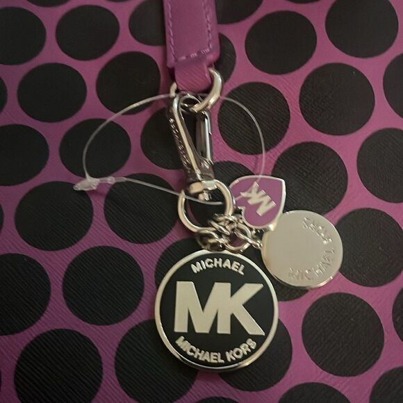 Michael Kors medium size tote purse - Picture 4 of 11